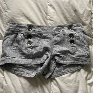 Express women’s light grey shorts